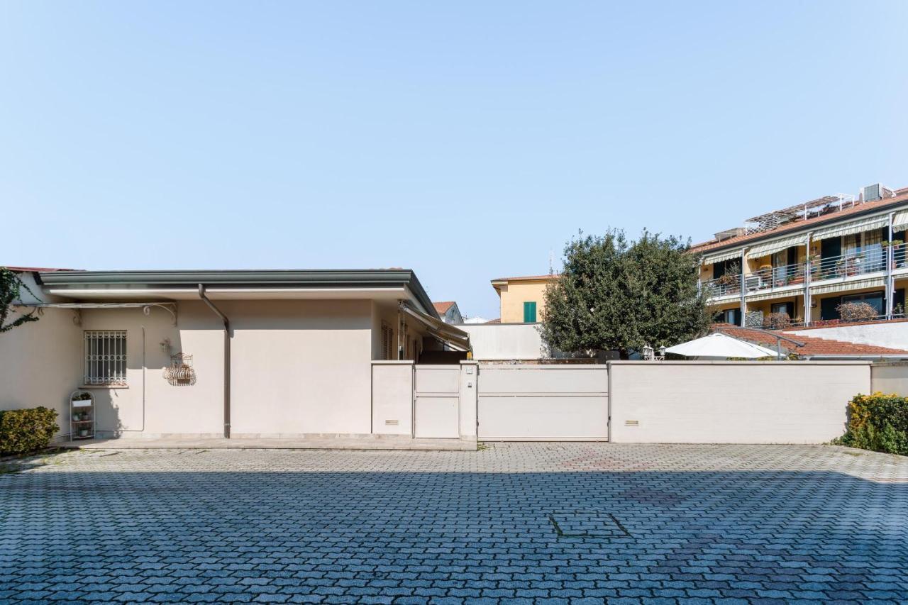 Elegante Villetta Viareggio Exterior foto